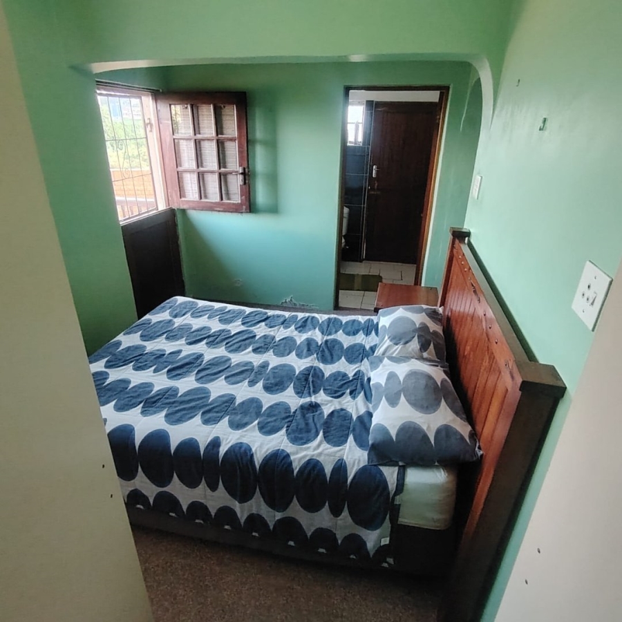 6 Bedroom Property for Sale in Baysville Eastern Cape